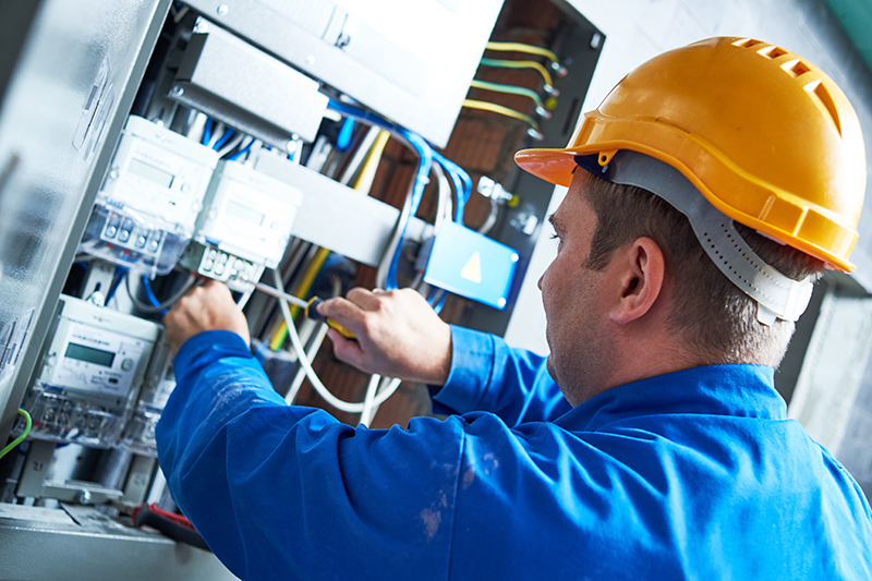 Become An Electrician in Tamworth Staffordshire